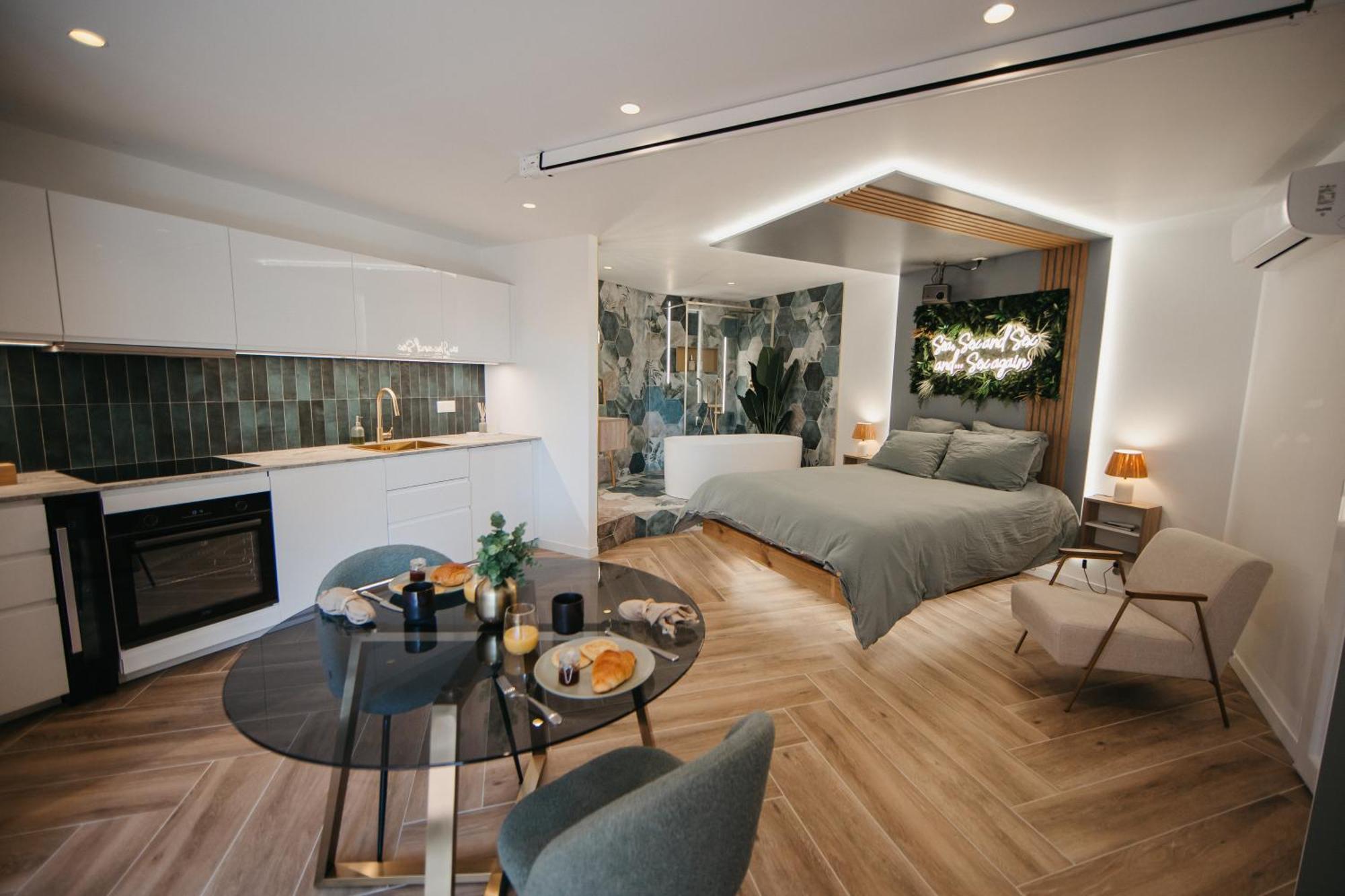 Love & Sunsets Suite Sausset-les-Pins Esterno foto