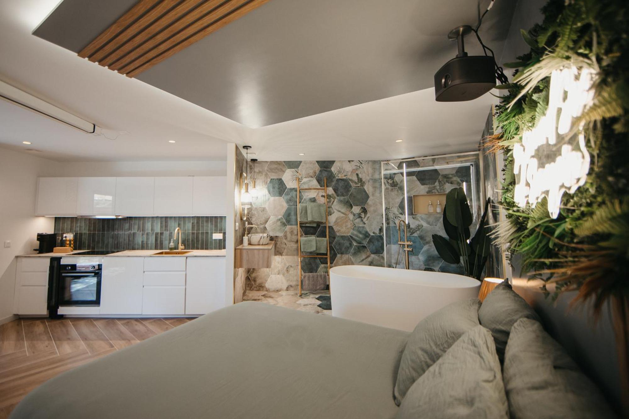 Love & Sunsets Suite Sausset-les-Pins Esterno foto
